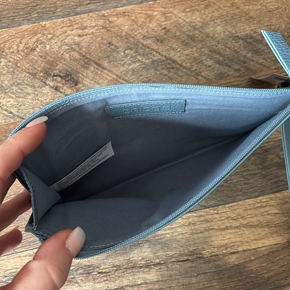 Chico's Blue Wristlet Clutch NWT - Picture 4 of 6